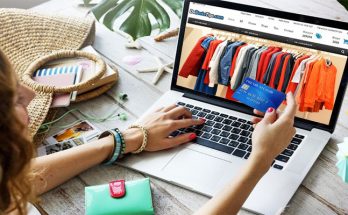 Helpful Tips When Purchasing Clothing Online